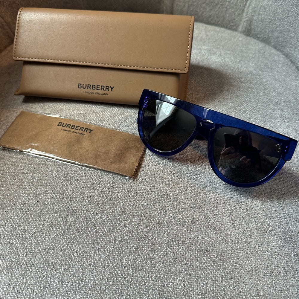 Burberry Blue Sunglasses with Tan Case